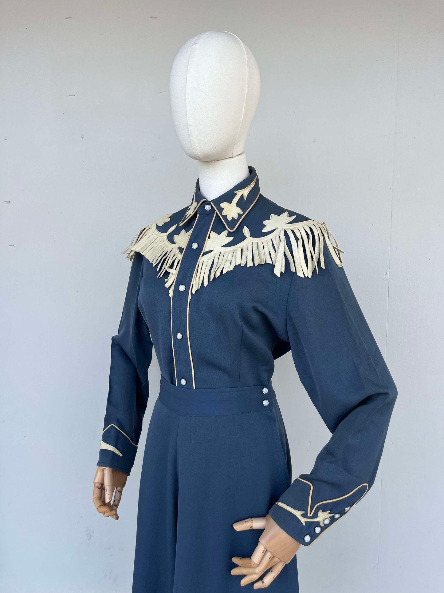 Rare Find 1940s Blue & White Fringe Gab Western Suit- M