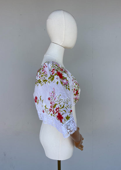 C. late 1970s Butterfly Sleeve Top Blouse- M