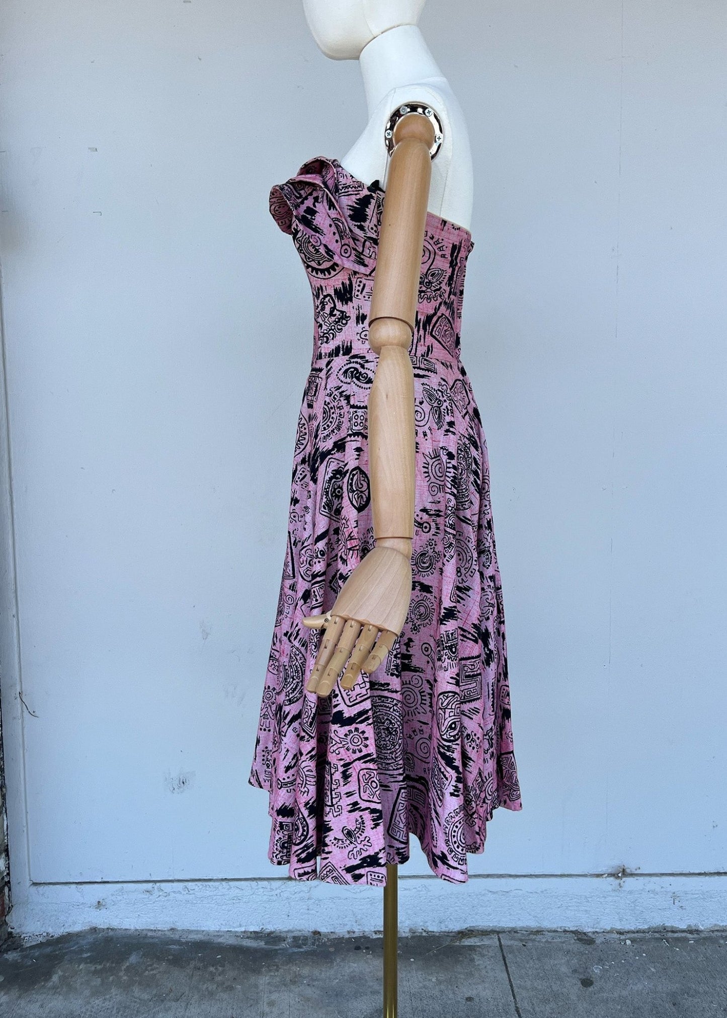 Rare Find 1950s Pink Hand Painted Dress & Shawl - XS - Crash The Party VintageCrash The Party VintageRare Find 1950s Pink Hand Painted Dress & Shawl - XS